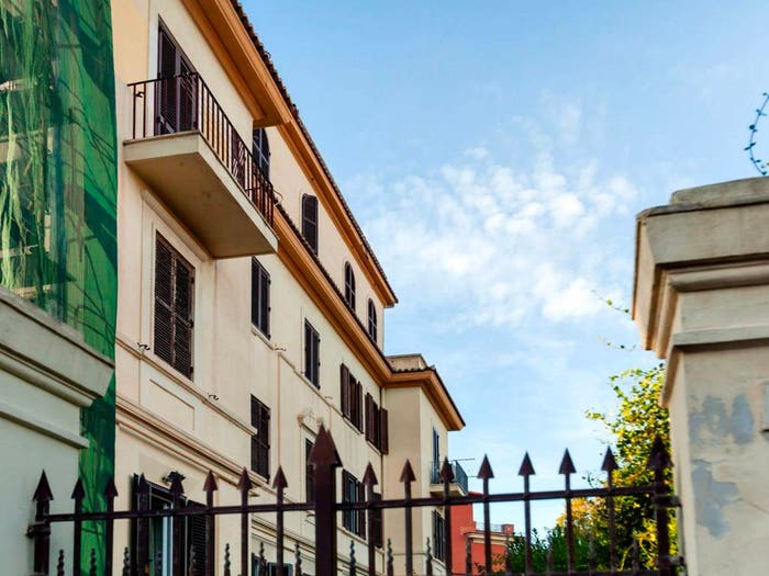 Appartamento trilocale in vendita in Viale dei Misenati, Ostia Levante, Roma