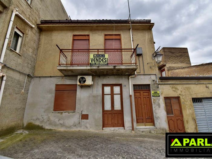 Casa quadrilocale in vendita in Via Cuba, Canicattì
