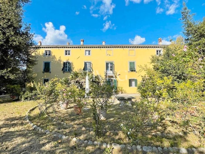 Casa con 6 locali in vendita in Marlia, Capannori