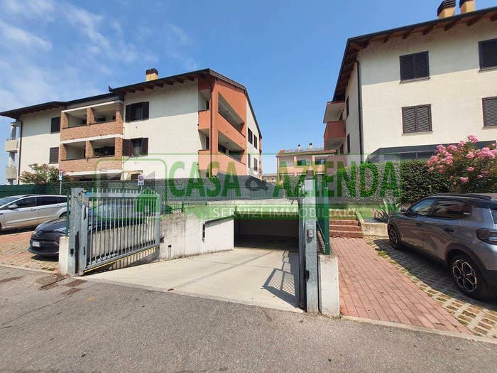 Appartamento trilocale in vendita in Via Don Francesco Donati, Casirate d'Adda