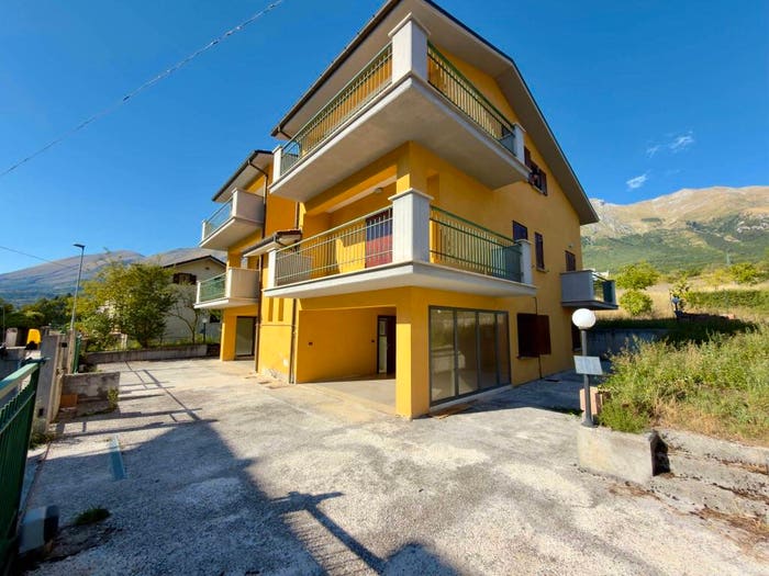 Casa con 6 locali in vendita in Strada Statale Fun Gran Sasso e Campo Imperatore, Collebrincioni Assergi, L'Aquila