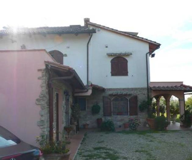 Appartamento con 5 locali in vendita in Località Nebbiaia, Reggello