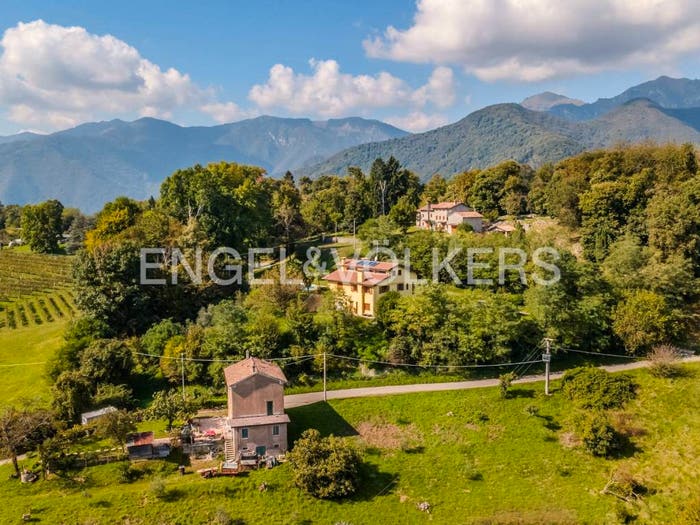 Casa con 6 locali in vendita in Via Zuel di Qua, Cison di Valmarino