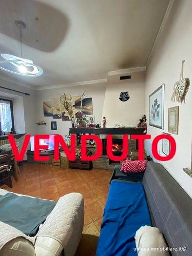 Casa trilocale in vendita in Via Monte Nero, Brebbia