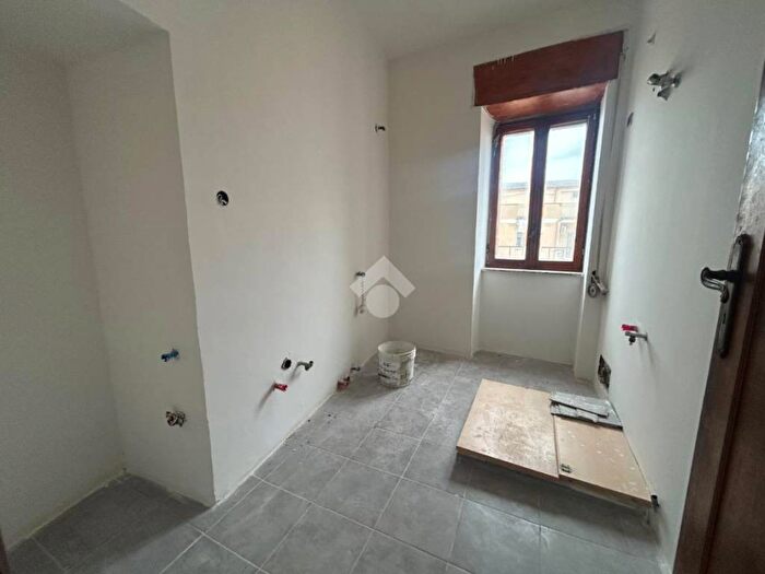 Appartamento trilocale in vendita in VICO TERZO DI VIA CARBONE, Centro Storico, Catanzaro