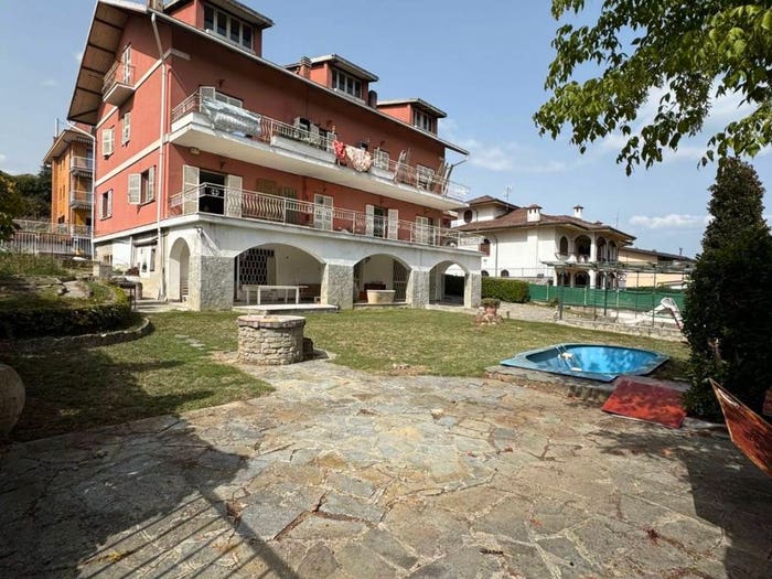 Casa con 6 locali in vendita in Strada Cappellette, Centro, Ovada