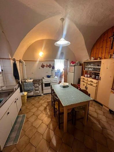 Casa quadrilocale in vendita in Frazione Stedro, Centro, Segonzano