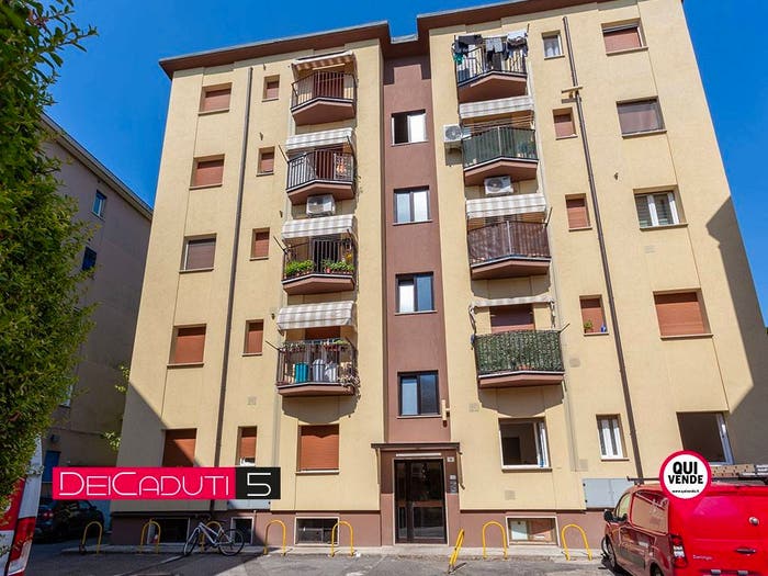 Appartamento trilocale in vendita in Via dei Caduti, Centro, Pero