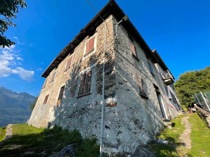 Casa trilocale in vendita in Frazione Arzo, Arzo, Morbegno