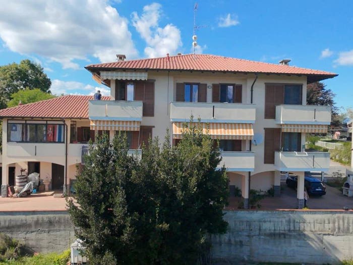 Casa quadrilocale in vendita in Via dell'Aquila, Borgomanero