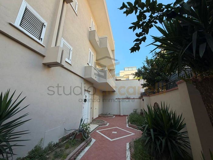 Casa quadrilocale in vendita in Via Tito Speri, Giardini Oasi Sacro Cuore, Giugliano in Campania