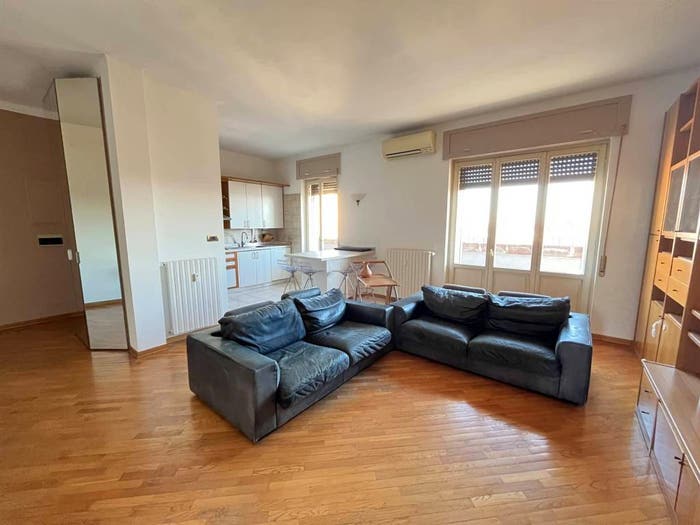 Appartamento quadrilocale in vendita in Via Vittorio Veneto, Centro, Mortara