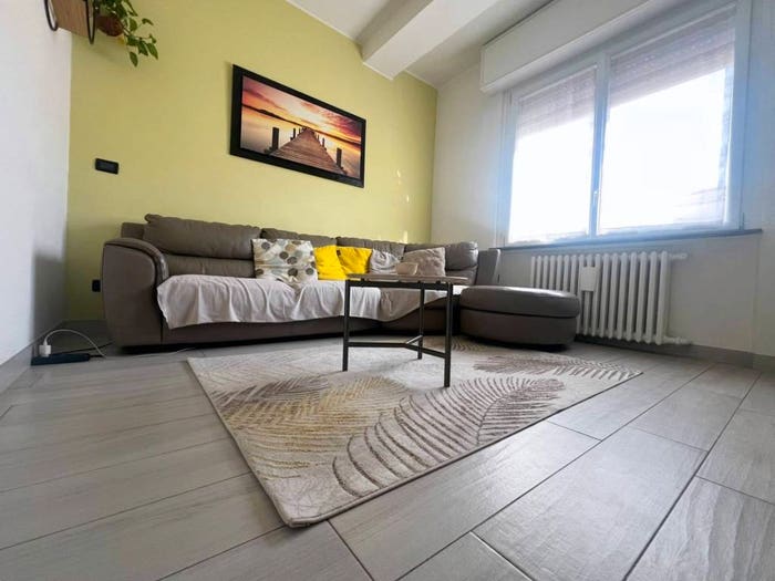 Appartamento trilocale in affitto in Via Ventiquattro Maggio, Infrangibile, Piacenza