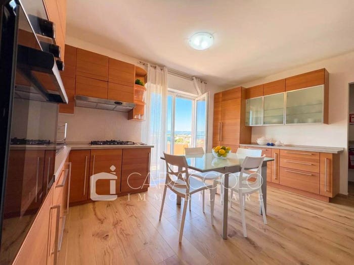 Appartamento trilocale in vendita in Viale Aldo Moro Ospedale Vecchio, Olbia