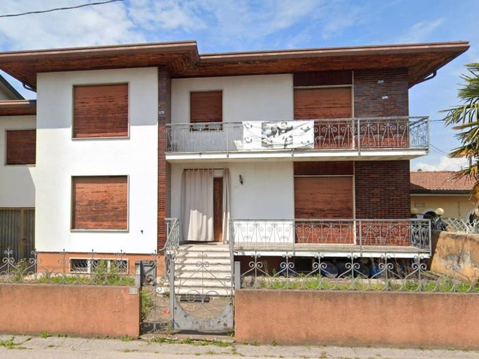 Casa con 6 locali in vendita in Via Andrea Mantegna, Centro, Tombolo