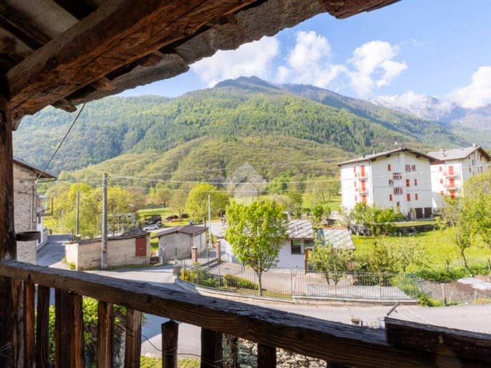 Casa quadrilocale in vendita in Località Pidone, Centro, Bobbio Pellice