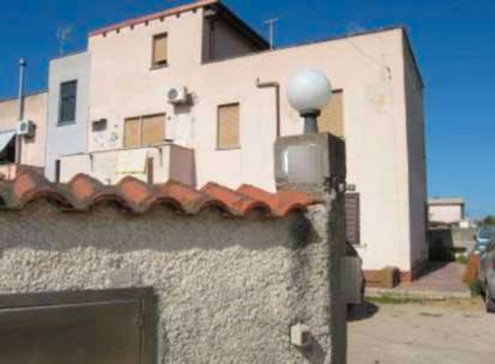 Appartamento quadrilocale in vendita in Via Nepi, Centro, Nettuno