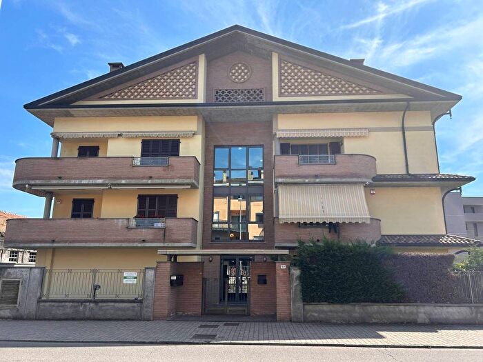 Appartamento trilocale in vendita in Via Camillo Benso di Cavour, Centro, Sant'Angelo Lodigiano