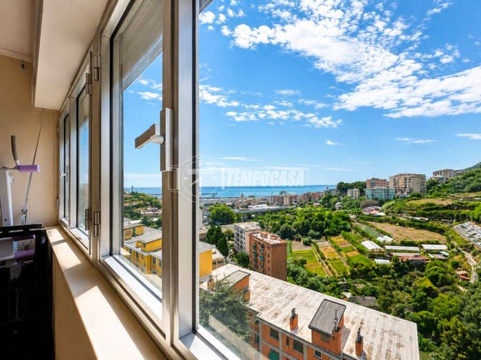 Appartamento quadrilocale in vendita in Via Ernesto Stassano, Pra', Genova