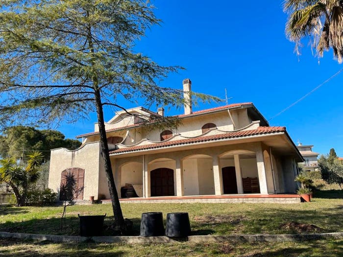 Casa con 6 locali in vendita in Contrada San Donato, Monteprandone