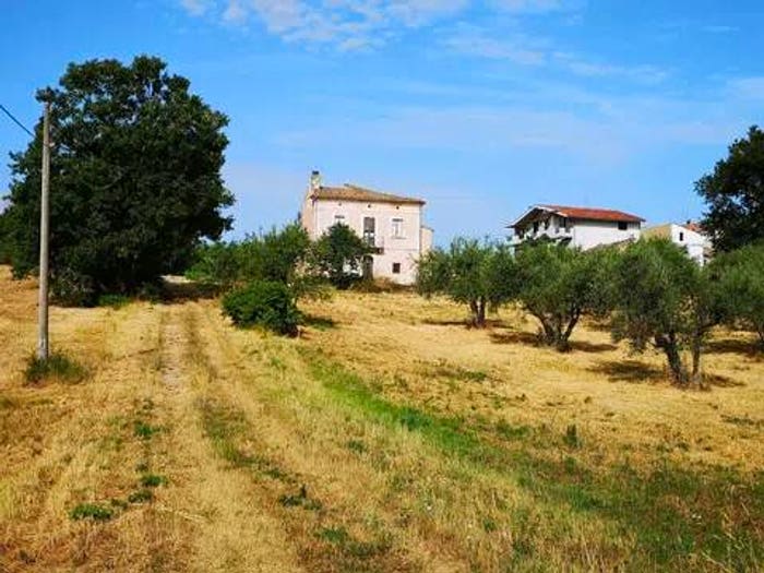 Casa con 6 locali in vendita in Contrada Marcianese, Centro, Lanciano