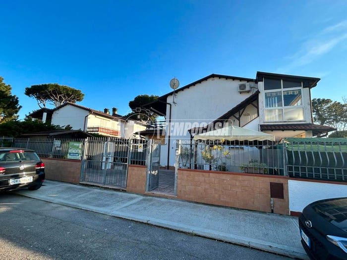 Appartamento trilocale in vendita in Viale Cecoslovacchia Lido delle Nazioni, Lido delle Nazioni, Comacchio