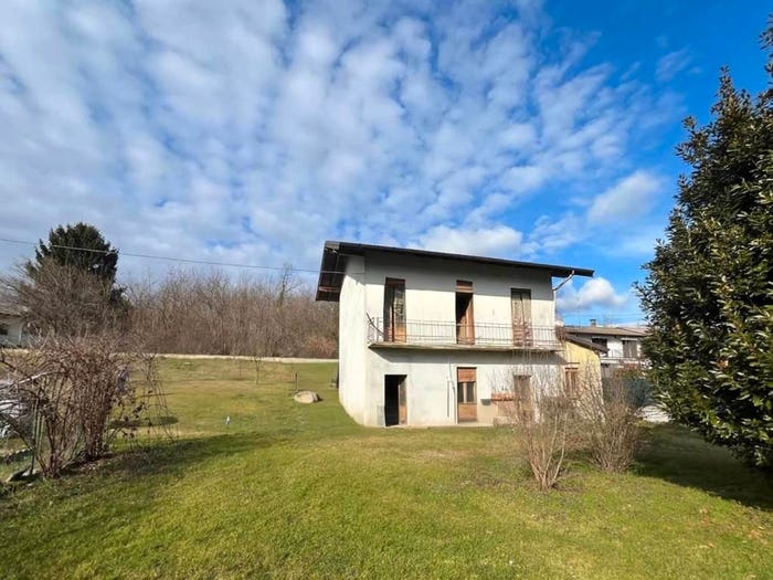 Casa quadrilocale in vendita in Via Stazione, Villadosia, Casale Litta
