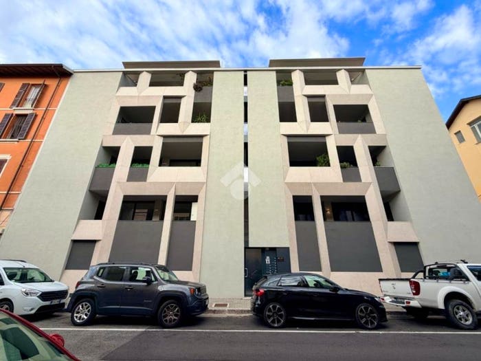 Appartamento quadrilocale in vendita in Via Gorizia, Via Veneto Borgo Trento, Brescia