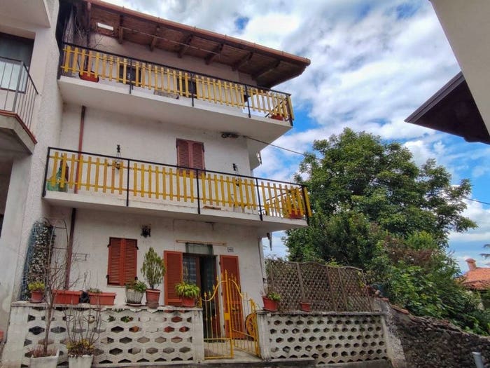 Casa trilocale in vendita in via Umberto I n, Perosa Canavese