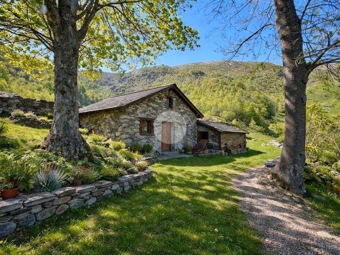 Casa bilocale in vendita in REGIONE VALLORSERA LOC MALACRIA, Lemie