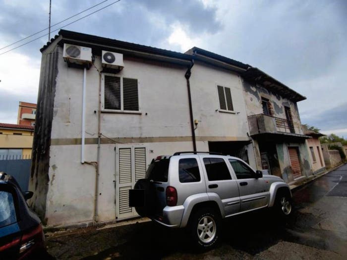 Casa trilocale in vendita in Via Roma, Isili