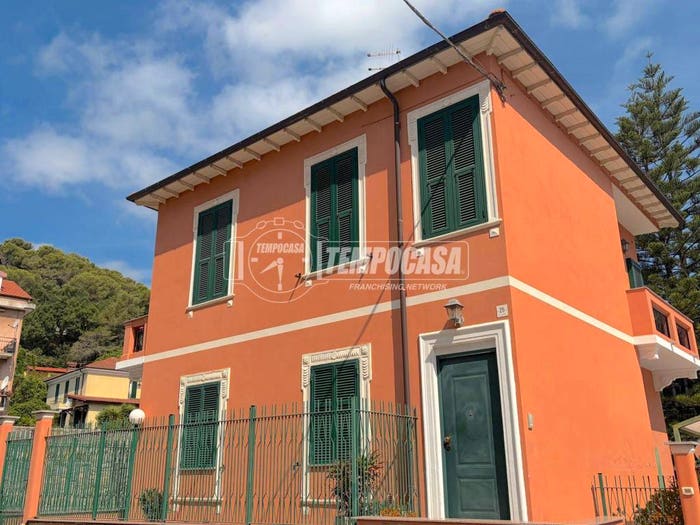 Casa quadrilocale in vendita in Via Carminati, Marina Di Andora, Andora