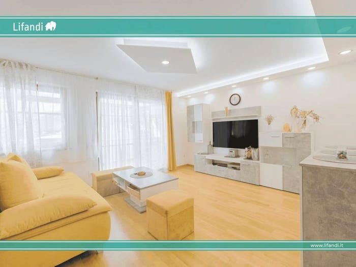 Appartamento con 5 locali in vendita in Kreuzweg, Centro, Prato allo Stelvio
