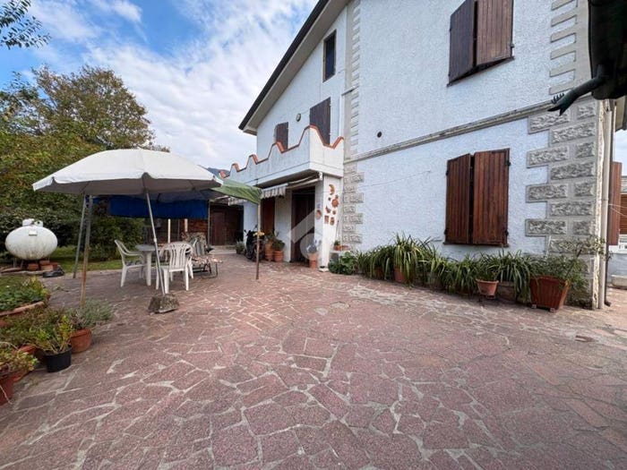 Casa quadrilocale in vendita in SS, Capanne Prato, Montignoso