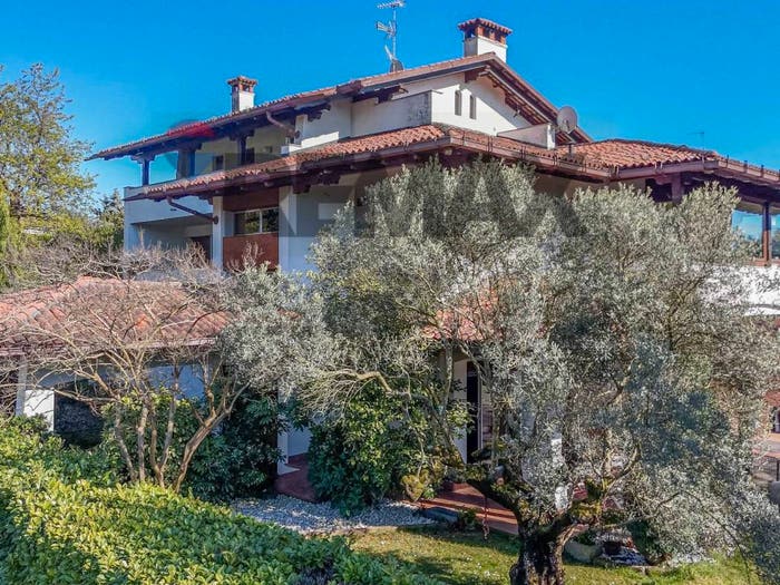 Casa con 6 locali in vendita in Via Oropa, Sandigliano