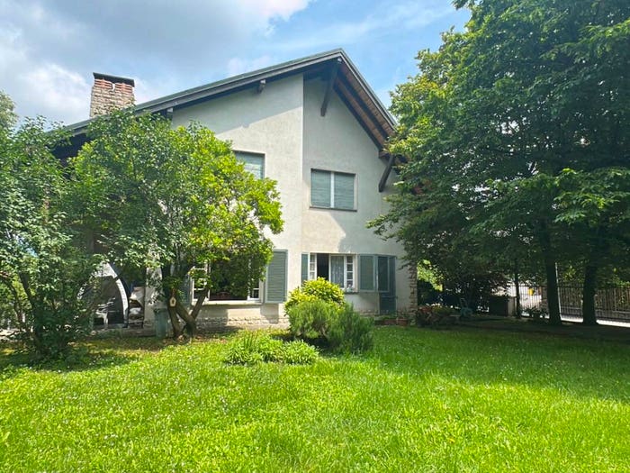 Casa con 6 locali in vendita in Via Giovanni Pascoli, Centro, Mozzo
