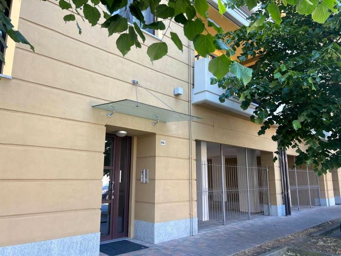 Appartamento trilocale in vendita in Via Robassomero, Centro, Ciriè