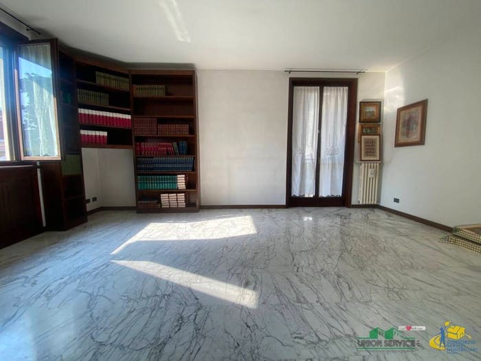 Casa con 6 locali in vendita in Via Pietro Nenni, Centro, Noceto