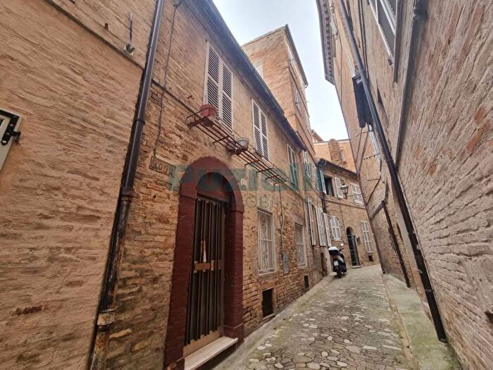 Appartamento con 5 locali in vendita in Centro, Fermo
