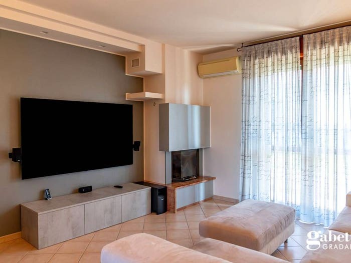 Appartamento con 5 locali in vendita in Via Raffaello Sanzio, Fanano, Gradara