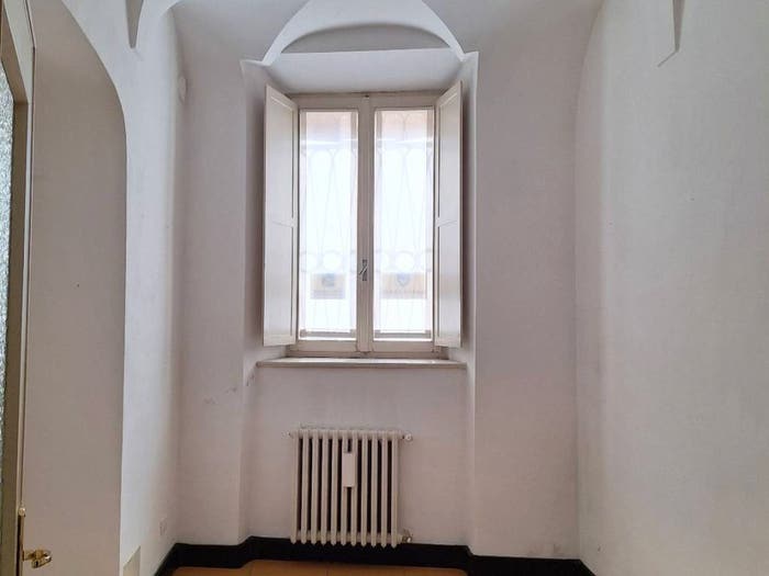 Appartamento quadrilocale in vendita in Via Giovanni Chiassi, Centro, Mantova