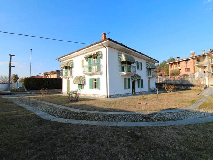 Casa con 6 locali in vendita in Via Maunera, Villa, Sommariva Perno