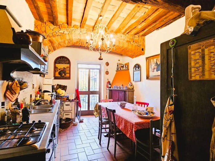 Casa con 6 locali in vendita in Via Di San Domenico, Porta San Lorentino, Arezzo