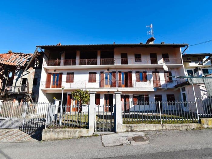 Casa con 6 locali in vendita in VIA PIANE, Centro, Azeglio