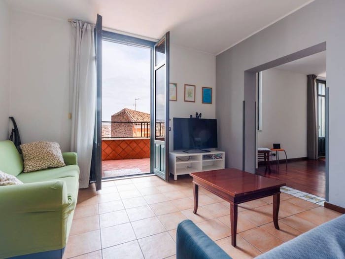Appartamento con 6 locali in vendita in Via Grimaldi, Centro Storico, Catania