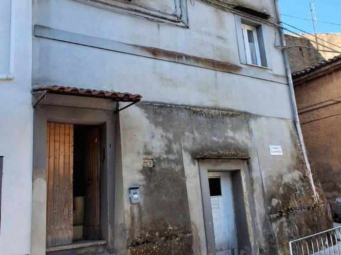 Casa con 6 locali in vendita in Via Borgo Castello, Centro, Castel Campagnano