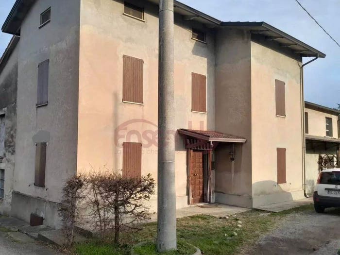 Casa con 6 locali in vendita in Località Bannone, Bannone, Traversetolo