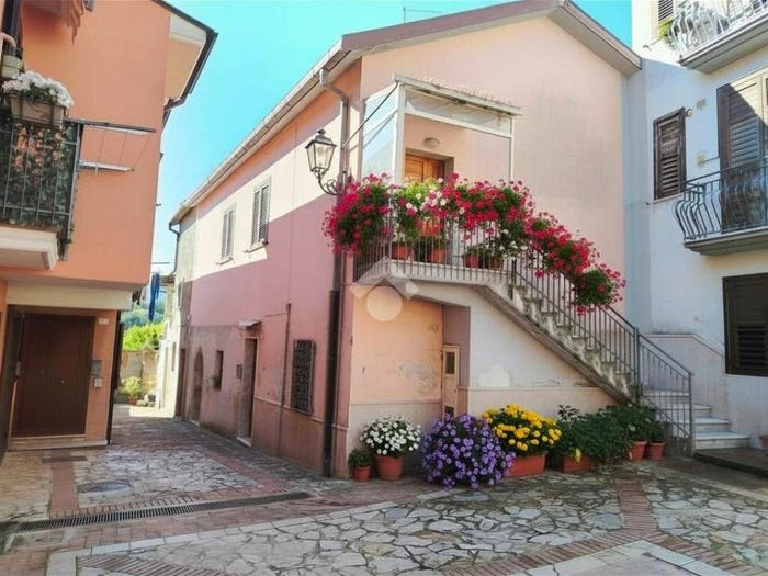 Casa trilocale in vendita in VIA VICO FORNO, Manocalzati