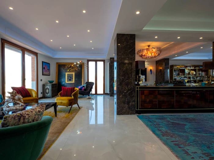 Casa con 6 locali in vendita in Marina di Massa Centro, Massa