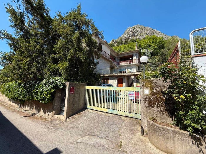 Appartamento con 5 locali in vendita in Via Palazzo, Centro, Foglianise